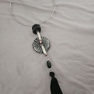 Elegant Black and Silver Pendant Necklace
